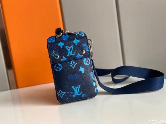 WIS POUCH LOUIS VUITTON PHONE 0627